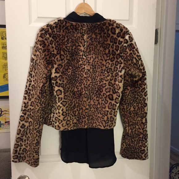 🖤SOLD🖤 Reversible Leopard Faux Fur & Suede Coat - Picture 8 of 8